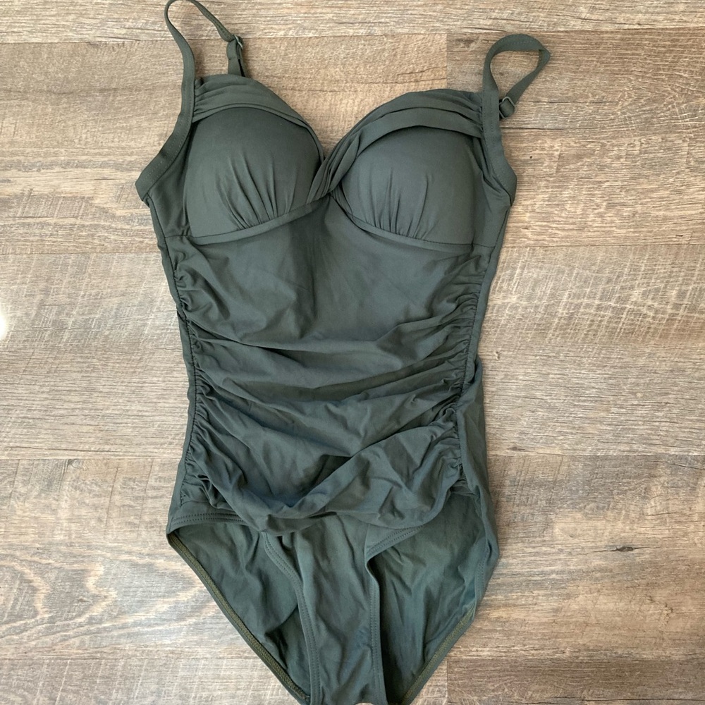 CUPSHE | Slimming Olive Green One Piece Bathing Swimsuit